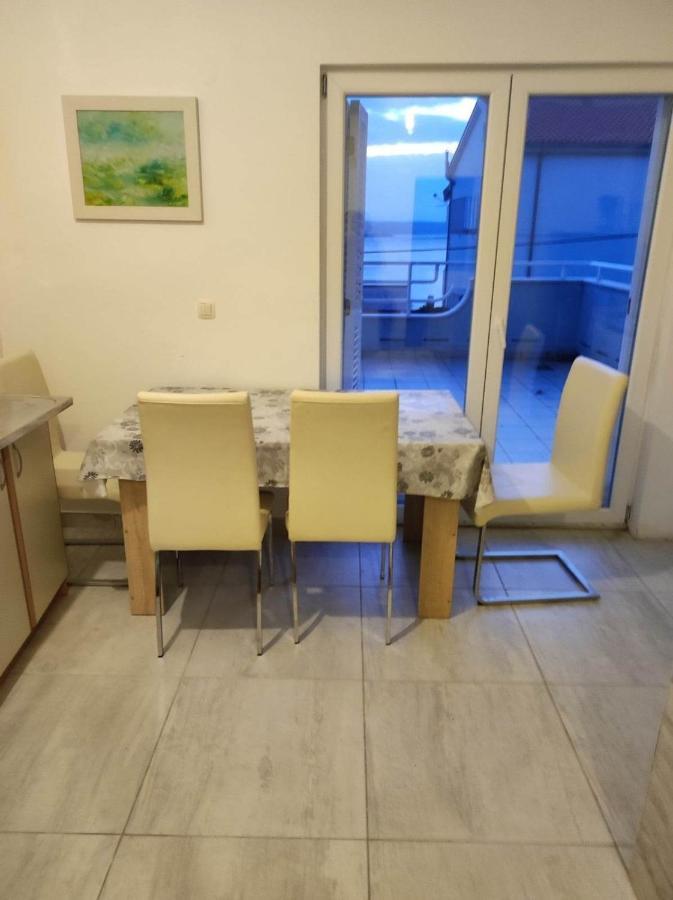 Apartmani Ketryn Crikvenica Exterior photo